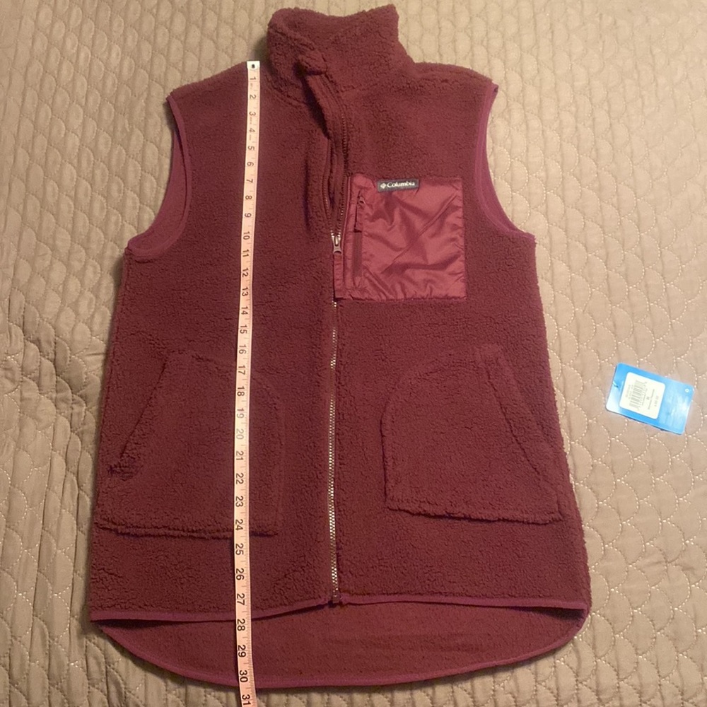 BNWT Sherpa long vest from Columbia. Color: Marionberry. - Picture 6 of 11